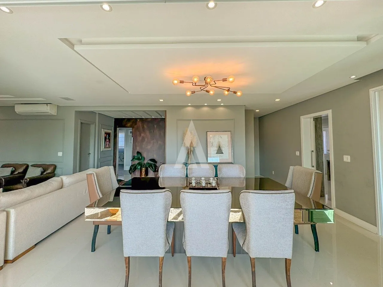 Apartamento com 3 suíte(s) à venda no bairro CENTRO em JOINVILLE, por R$ 2.750.000.00. — foto 3