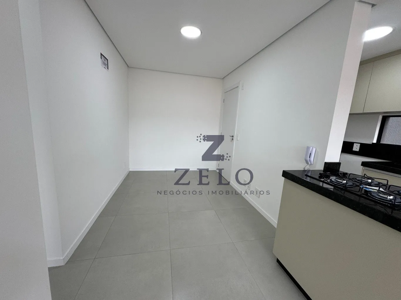 APARTAMENTO SEMIMOBILIADO 02 DORMITÓRIOS (SENDO 01 SUÍTE) - TRANSVERSAL DA RUA AMAZONAS — foto 5