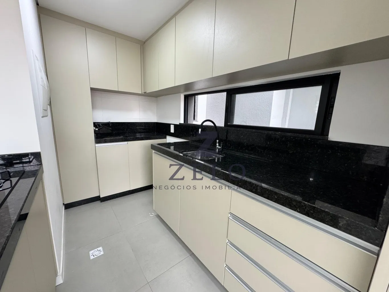 APARTAMENTO SEMIMOBILIADO 02 DORMITÓRIOS (SENDO 01 SUÍTE) - TRANSVERSAL DA RUA AMAZONAS — foto 7