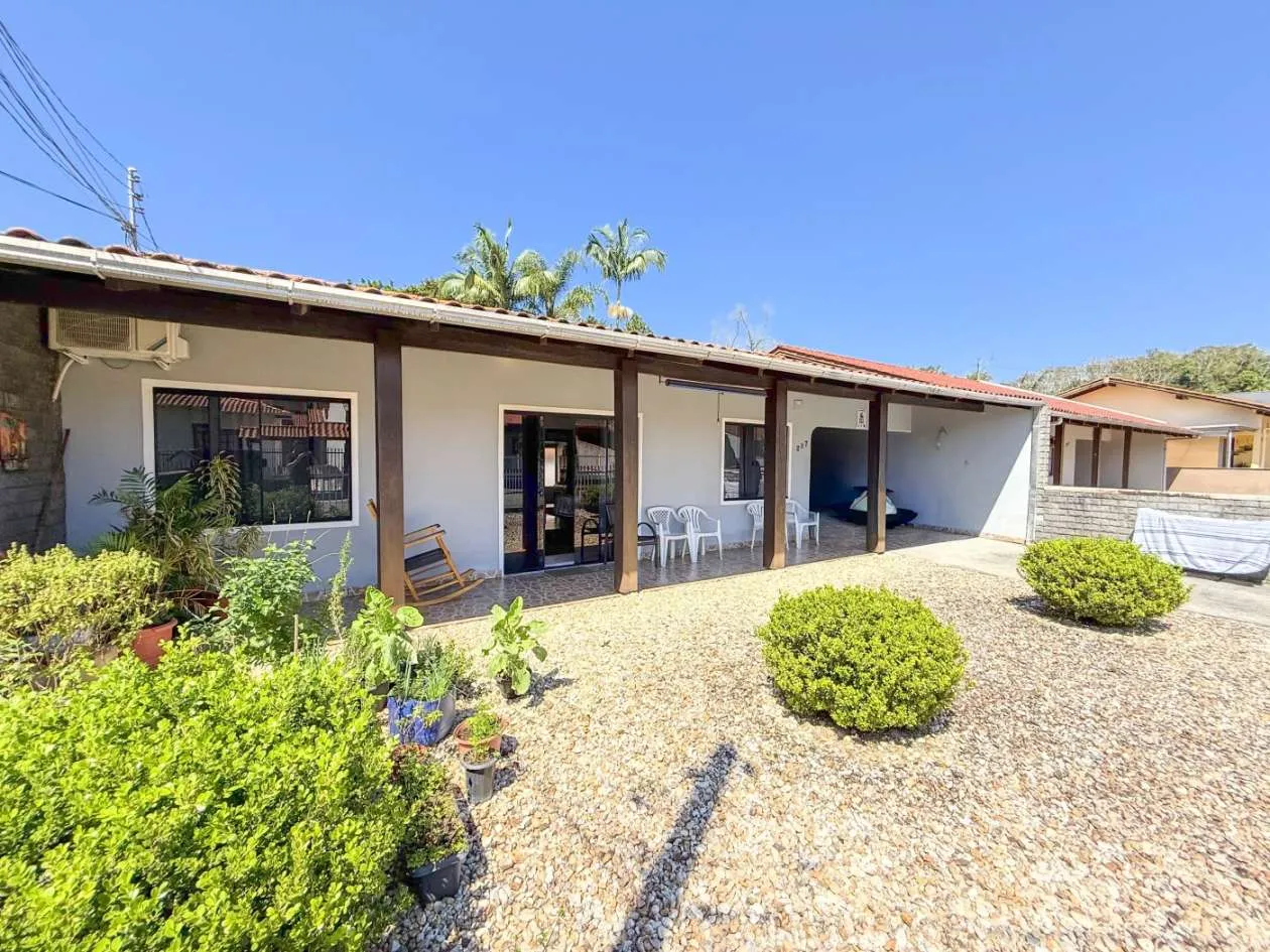 Casa para Venda em Blumenau, Água Verde, 3 dormitórios, 1 suíte, 2 banheiros, 2 vagas — foto 3