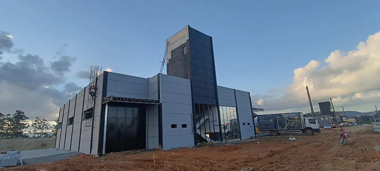 ALUGO GALPÃO NOVO — foto 5