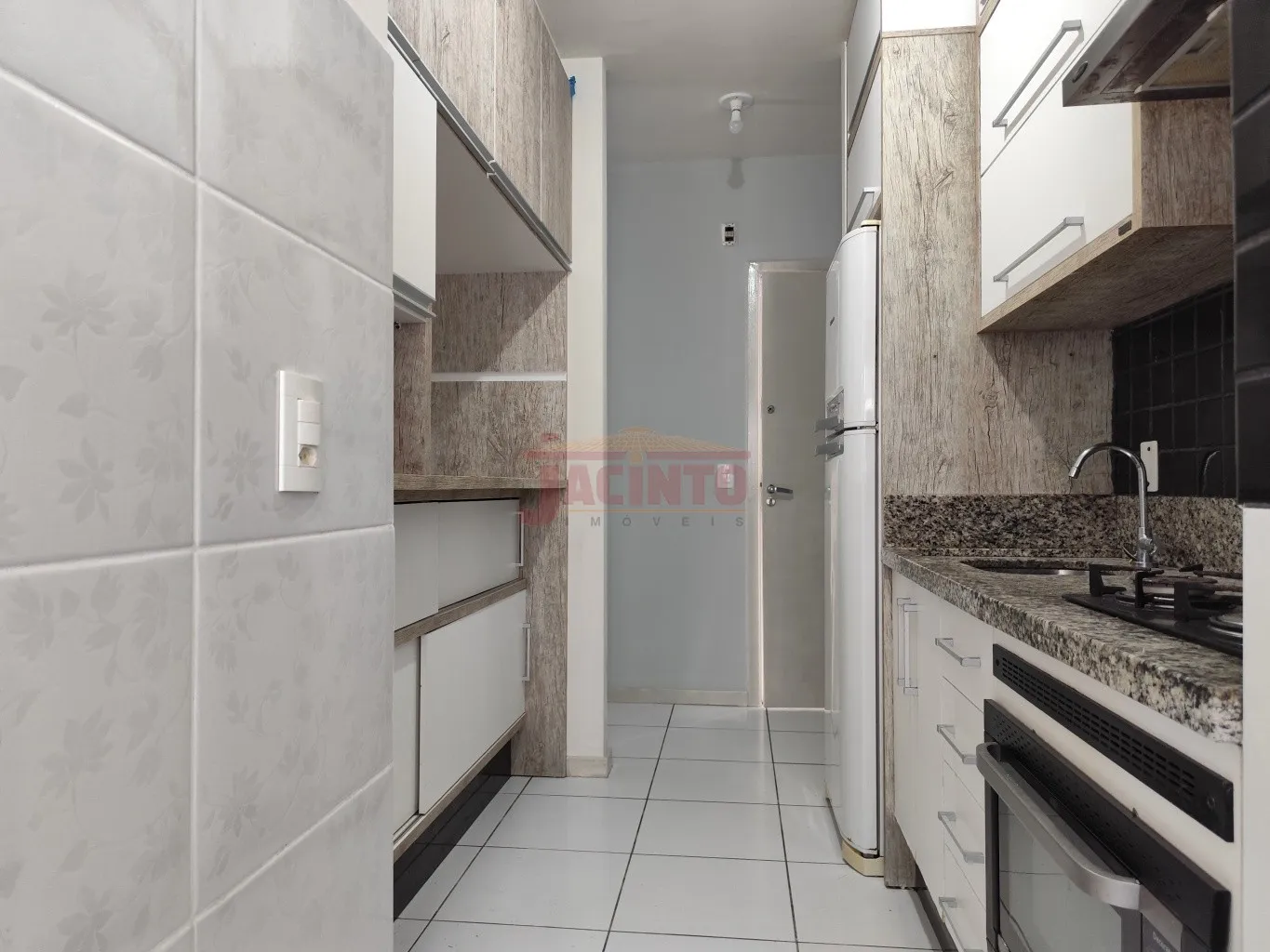 Apartamento semimobiliado com 3 dormitórios, no bairro Fortaleza/Blumenau/SC. — foto 3
