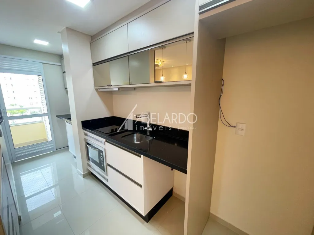 APARTAMENTO SEMIMOBILIADO COM DOIS DORMITÓRIOS, UMA VAGA DE GARAGEM, SACADA COM CHURRASQUERIA, EM CONDOMÍNIO ESTILO HOME CLUBE - BAIRRO FORTALEZA — foto 3