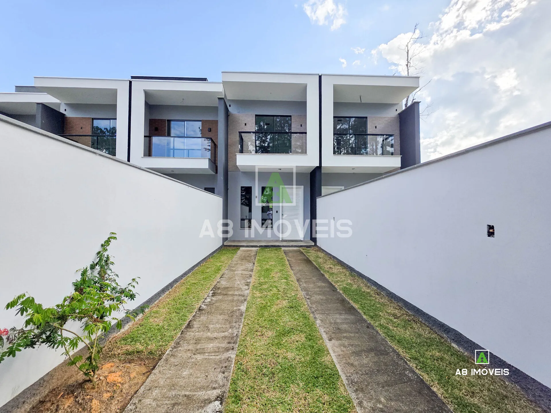 SOBRADO CASA 2 SUÍTES COM 2 VAGAS BLUMENAU BAIRRO VELHA - foto 1