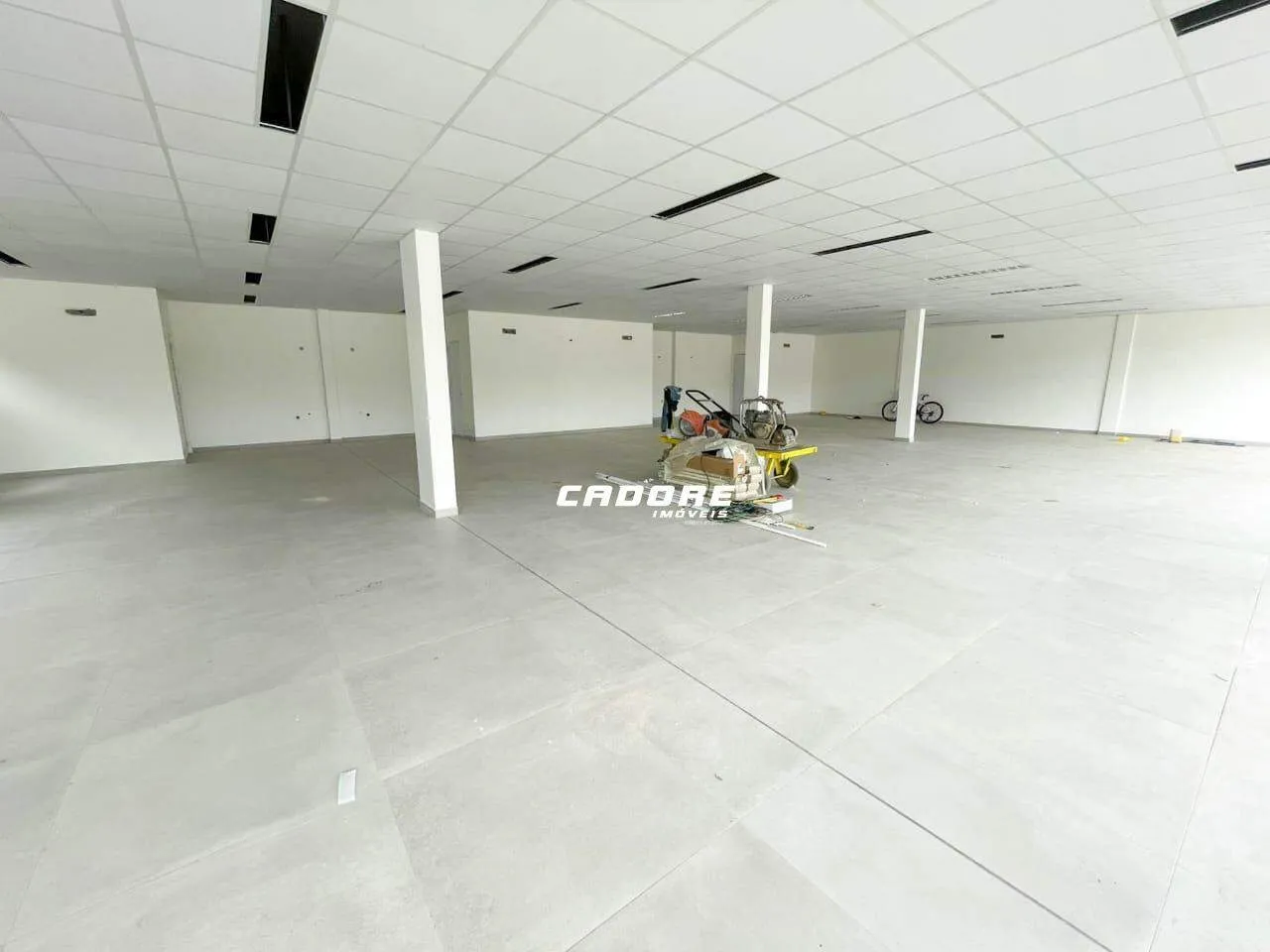 Excelente Sala Comercial para locação no bairro Itoupava Central I Cadore Imóveis — foto 3