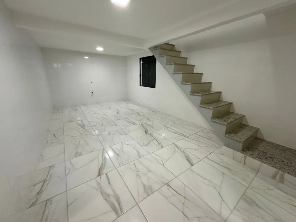 AMPLA RESIDÊNCIA 6 DORMITÓRIOS - TROCA POR IMÓVEL LITORAL — foto 3