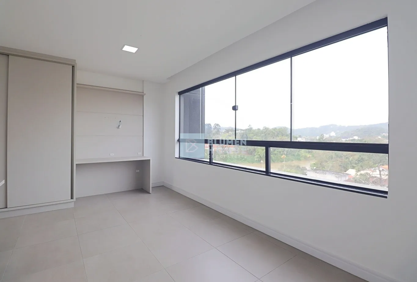 Loft semi mobiliado no bairro Itoupava Seca! — foto 2