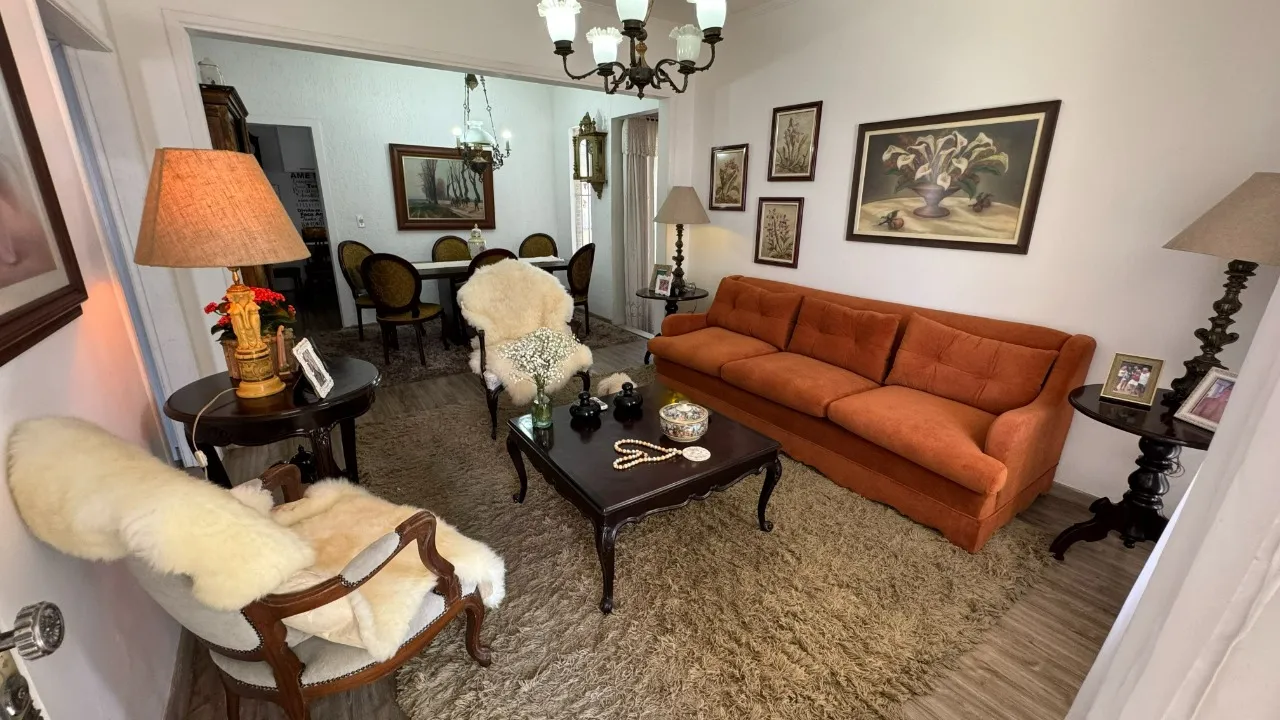 Casa com 1 suíte e 2 quartos à venda no bairro Anita Garibaldi em Joinville-SC por R$680.000,00. — foto 3