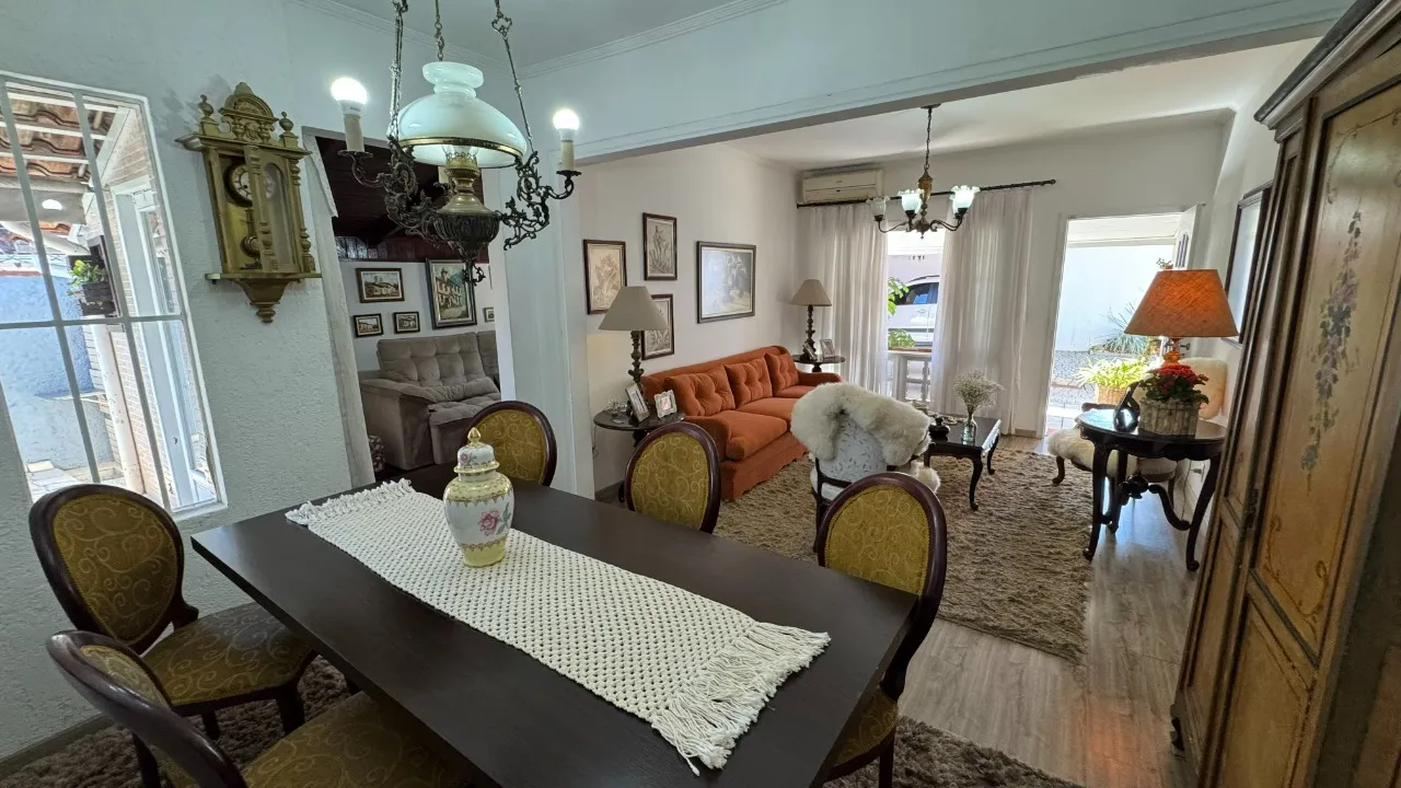 Casa com 1 suíte e 2 quartos à venda no bairro Anita Garibaldi em Joinville-SC por R$680.000,00. — foto 5