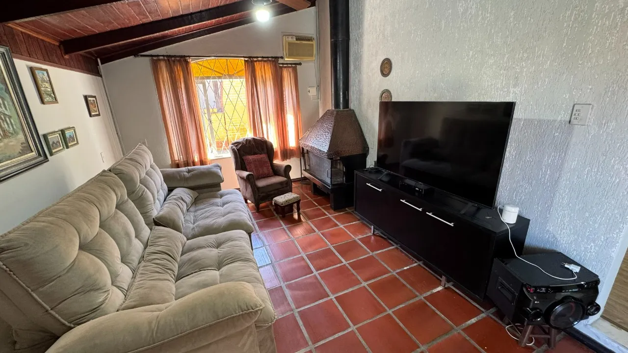 Casa com 1 suíte e 2 quartos à venda no bairro Anita Garibaldi em Joinville-SC por R$680.000,00. — foto 7