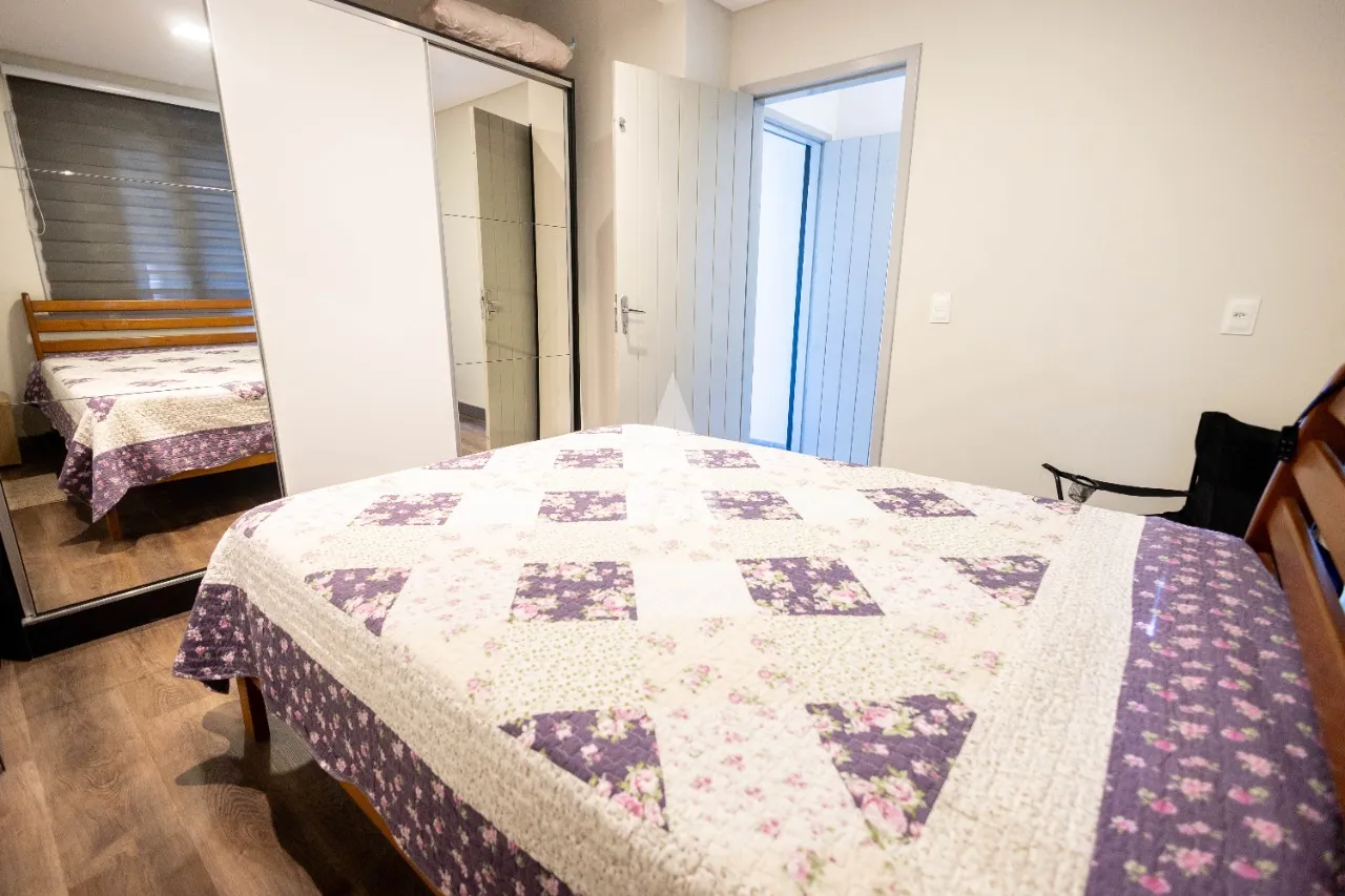 Casa com 2 suítes e 2 quartos à venda no bairro Bom Retiro em Joinville-SC de R$1.177.000,00 por R$1.118.150,00. — foto 7