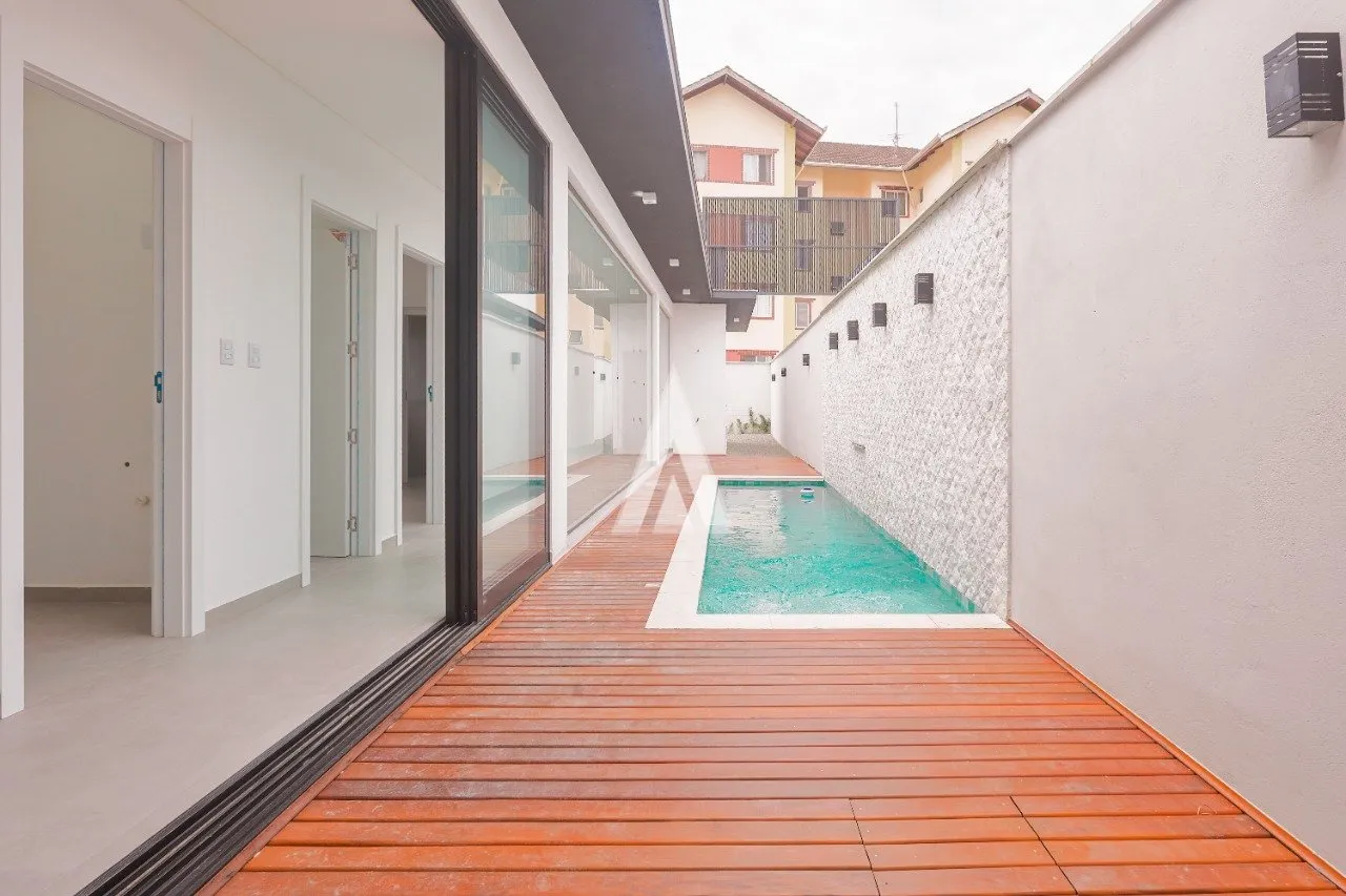 Casa com 3 suítes à venda no bairro América em Joinville-SC de R$1.649.000,00 por R$1.566.000.00 — foto 3