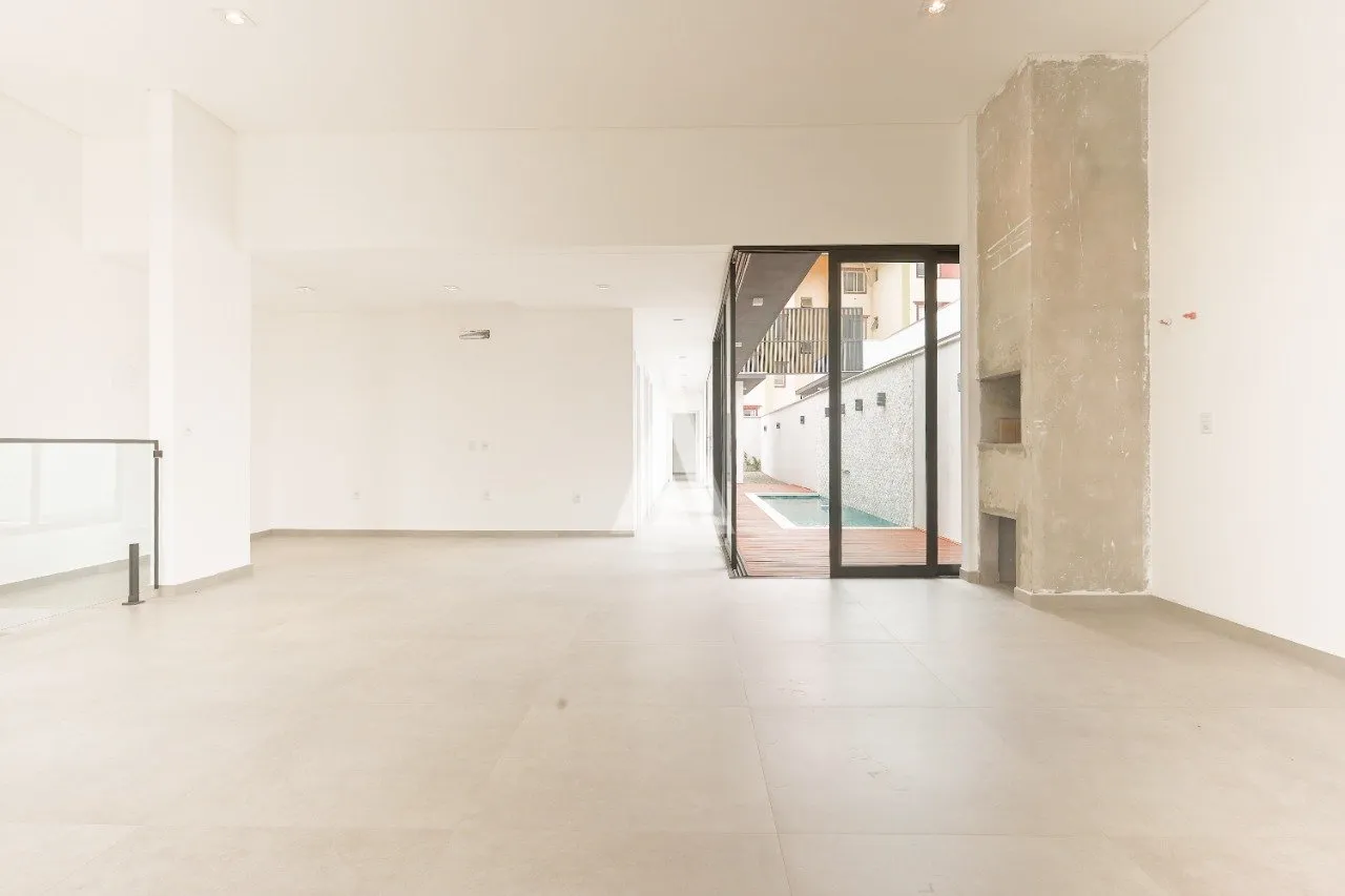 Casa com 3 suítes à venda no bairro América em Joinville-SC de R$1.649.000,00 por R$1.566.000.00 — foto 5