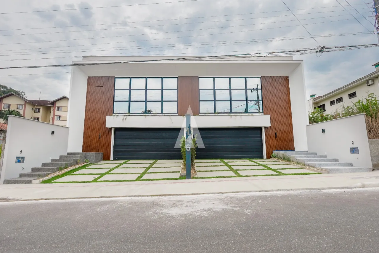 Casa com 3 suítes à venda no bairro América em Joinville-SC de R$1.649.000,00 por R$1.566.000.00 - foto 1