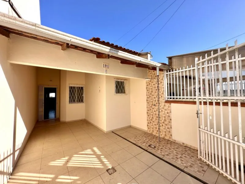 Casa com 2 dormitórios, sendo 1 suíte no bairro Itacolomi em Balneário Piçarras/SC (Cód. 20489) - foto 1