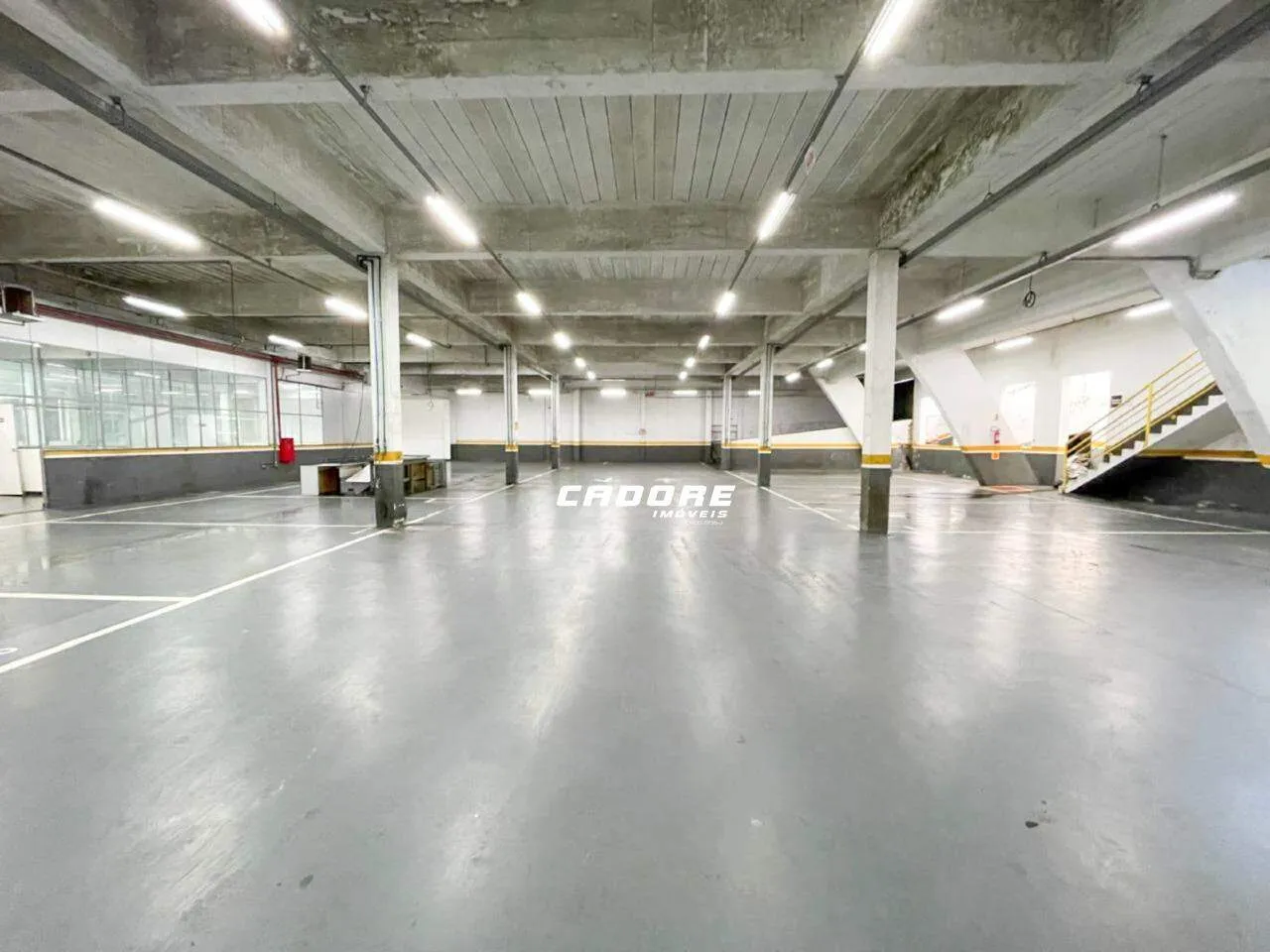 Loja Comercial Térrea com 1.750m no bairro Victor Konder I Cadore Imóveis — foto 5