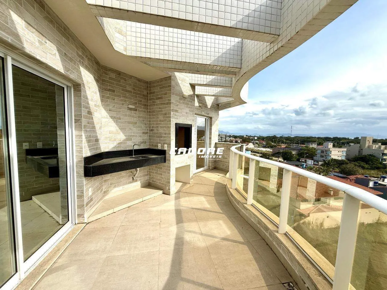 Apartamento em Mariscal, Bombinhas (SC) - 2 suítes, 106,80 m privativos + 132,10 m de área externa - foto 1