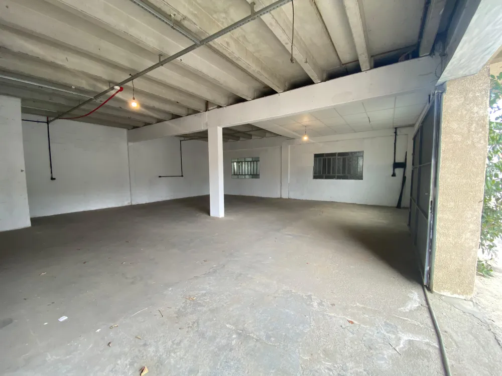 LOCAÇÃO GALPÃO 120m2 — foto 2