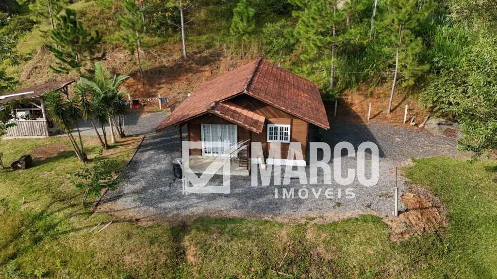 Casa em amplo terreno em meio a natureza no Ribeirão Souto - foto 1