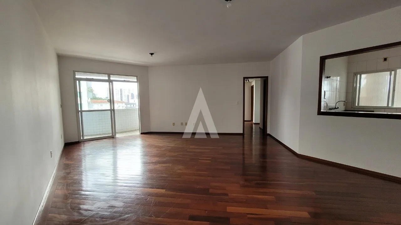 Apartamento com 1 suíte mais 2 quartos à venda no bairro Anita Garibaldi em Joinville-SC por R$550.000,00. — foto 4