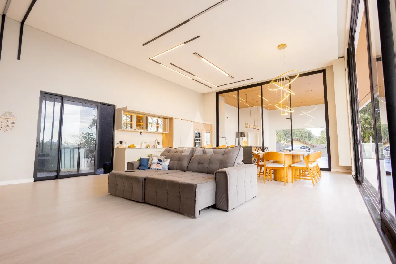 Casa com 3 suítes e quarto à venda no bairro Boa Vista em Joinville-SC por R$3.500.000,00. — foto 6
