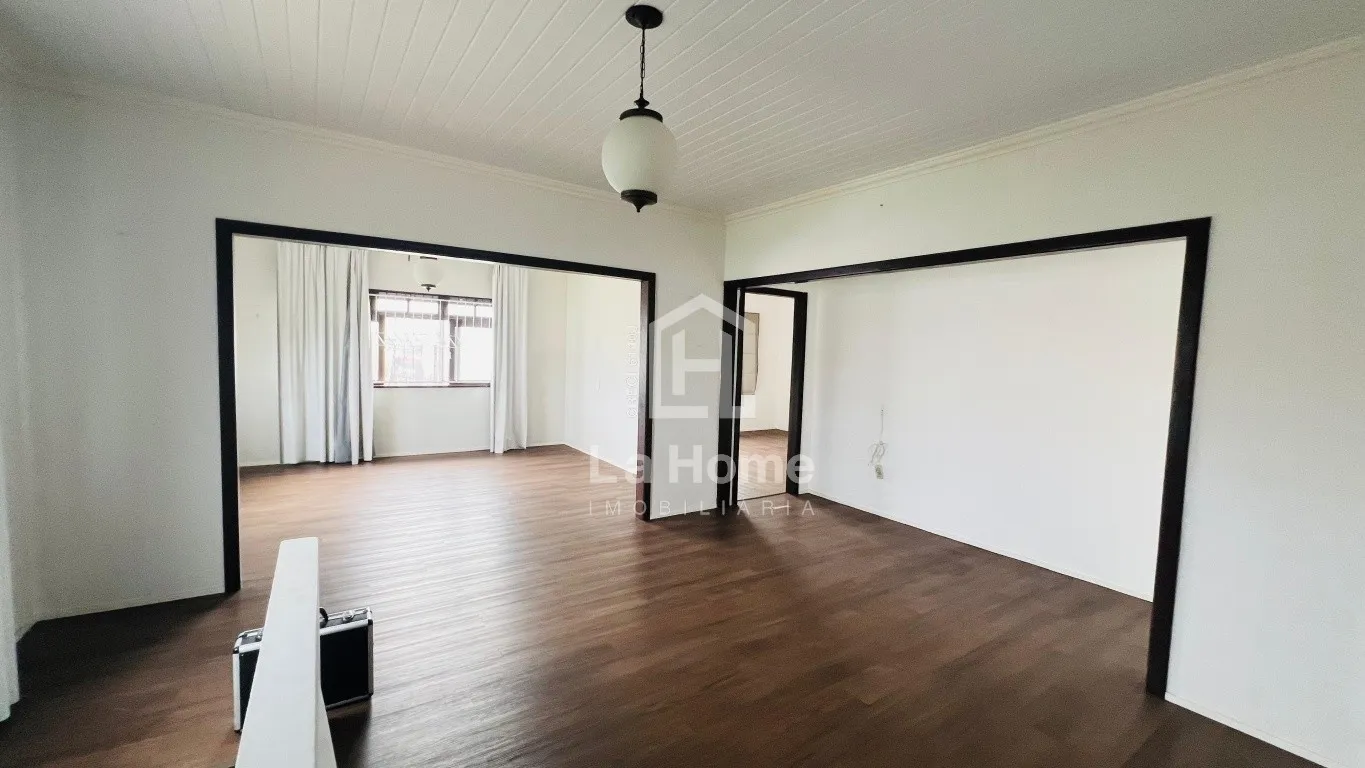 Apartamento à venda a apenas 80 metros do mar, com 03 dormitórios (01 suíte) | Penha, bairro Centro - foto 1