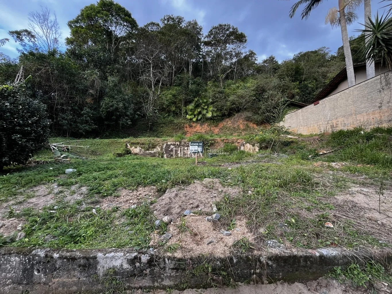Terreno à venda no bairro Valparaiso! - foto 1