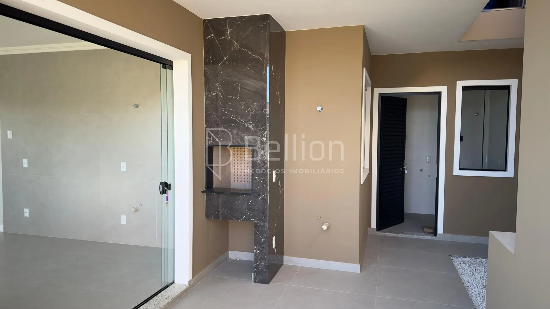 Seu Novo Lar Espera por Você, casa no Bairro Padre Martinho Stein — foto 7
