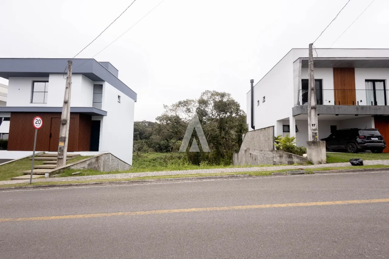 Terreno à venda no bairro Vila Nova em Joinville-SC por R$600.000,00. - foto 1