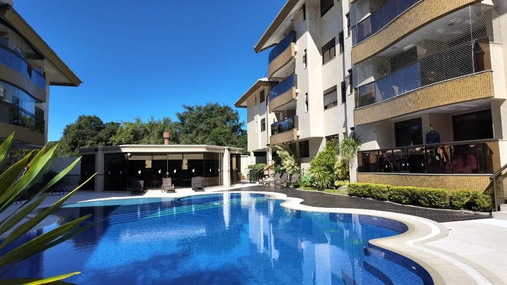 Apartamento em Florianópolis - foto 1