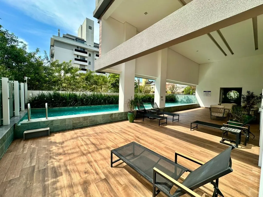 Apartamento em Florianópolis - foto 1