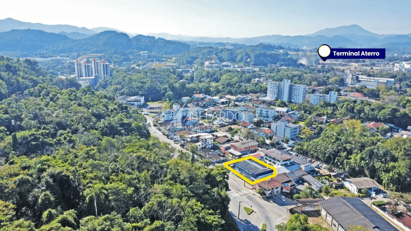 PRÉDIO COMERCIAL NO BAIRRO SALTO DO NORTE COM EXCLENTE LOCALIZAÇÃO PRÓXIMO AO TERMINAL DO ATERRO DISPONÍVEL PARA VENDA E LOCAÇÃO. — foto 3