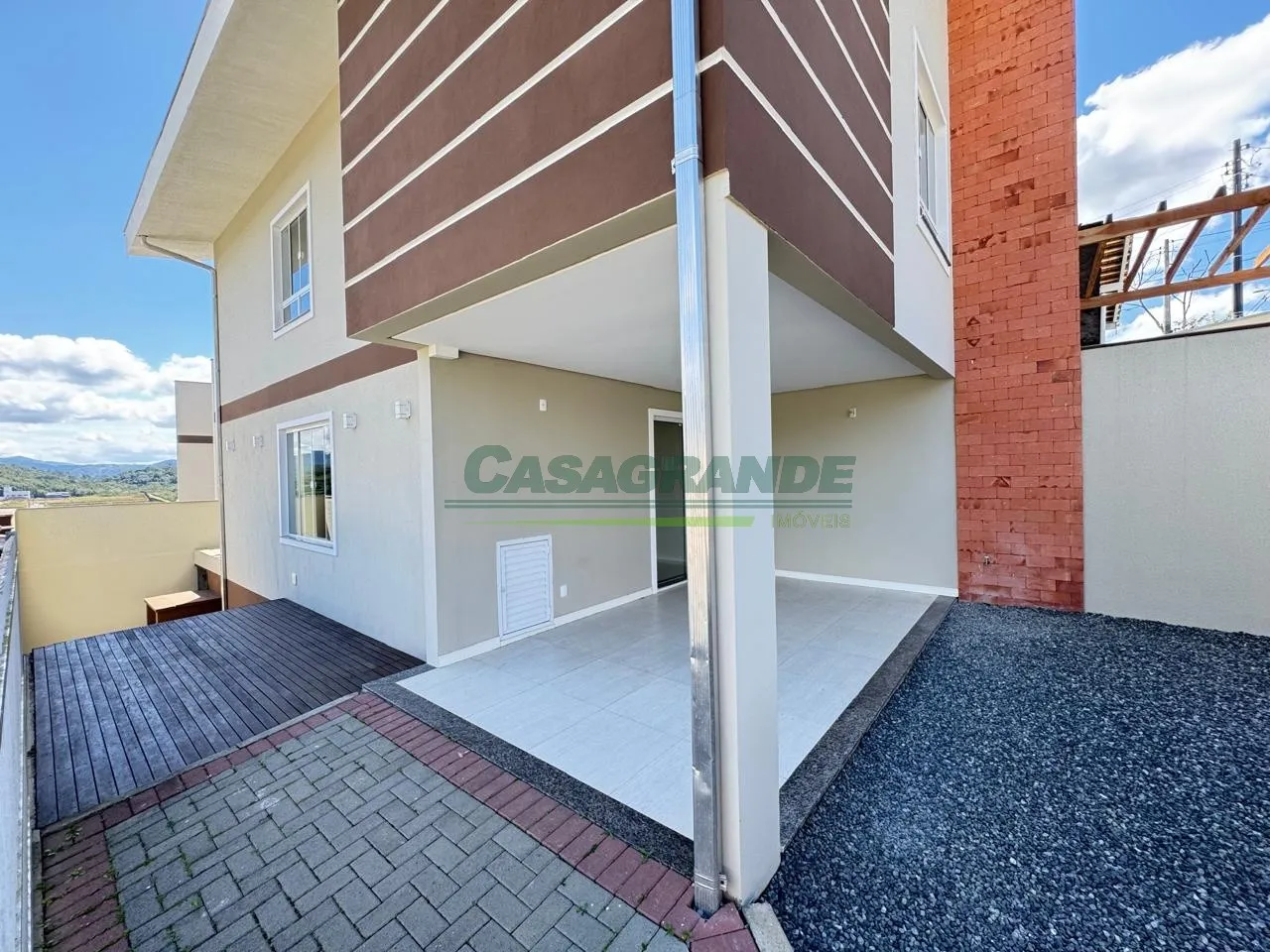 Casa semi-mobiliada, com móveis de excelente qualidade próximo a padaria Bublitz! — foto 5