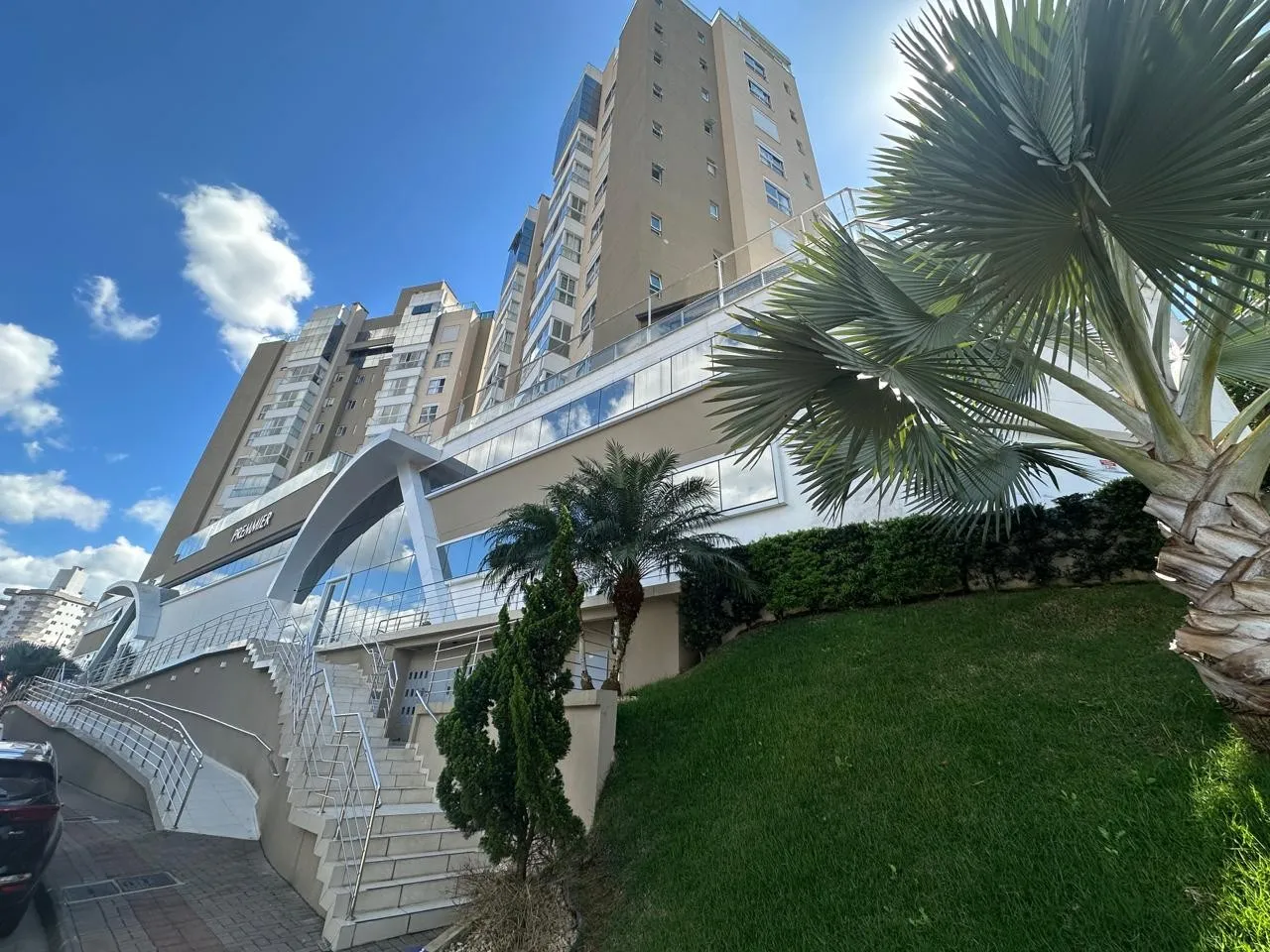 Apartamento - 2 suítes - 2 vagas — foto 2