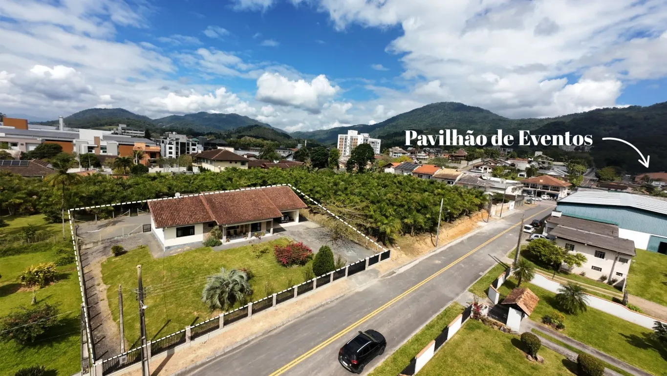 Casa 4 Quartos No Centro Poucos Metros do Pavilhão de Eventos — foto 4