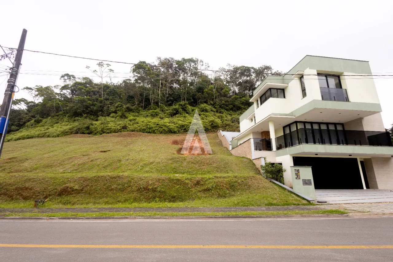 Terreno à venda no bairro Vila Nova em Joinville-SC por R$600.000,00. - foto 1