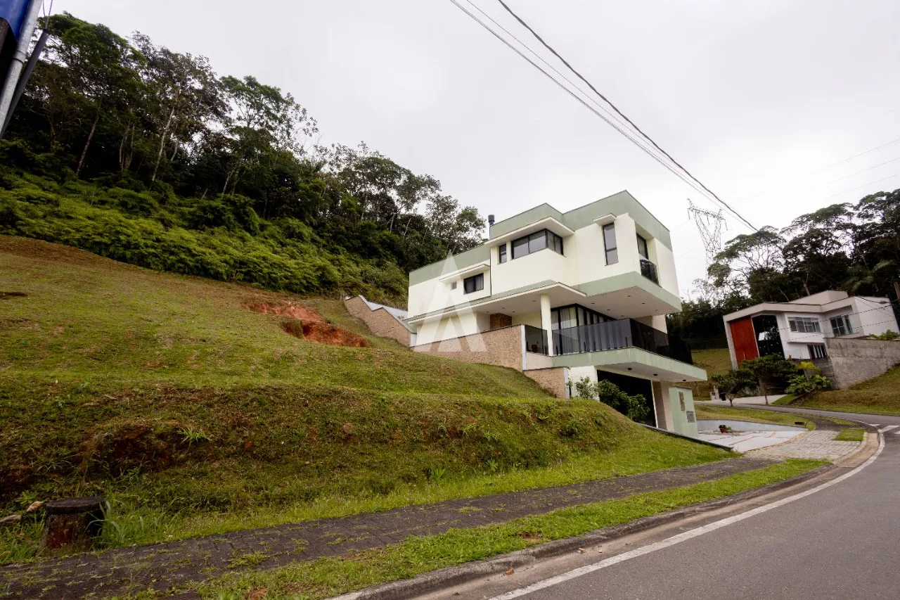 Terreno à venda no bairro Vila Nova em Joinville-SC por R$600.000,00. — foto 3