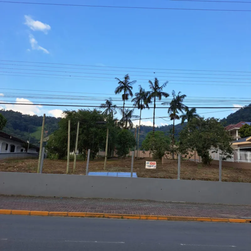 Terreno com frente para a Rua Barão do Rio Branco em Rodeio/Sc! - foto 1