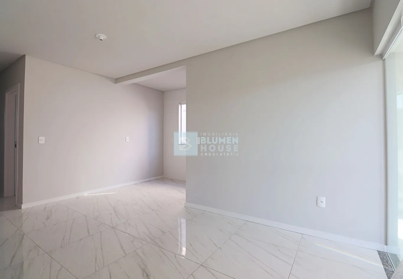 Apartamento no bairro Carijós, Indaial! — foto 2