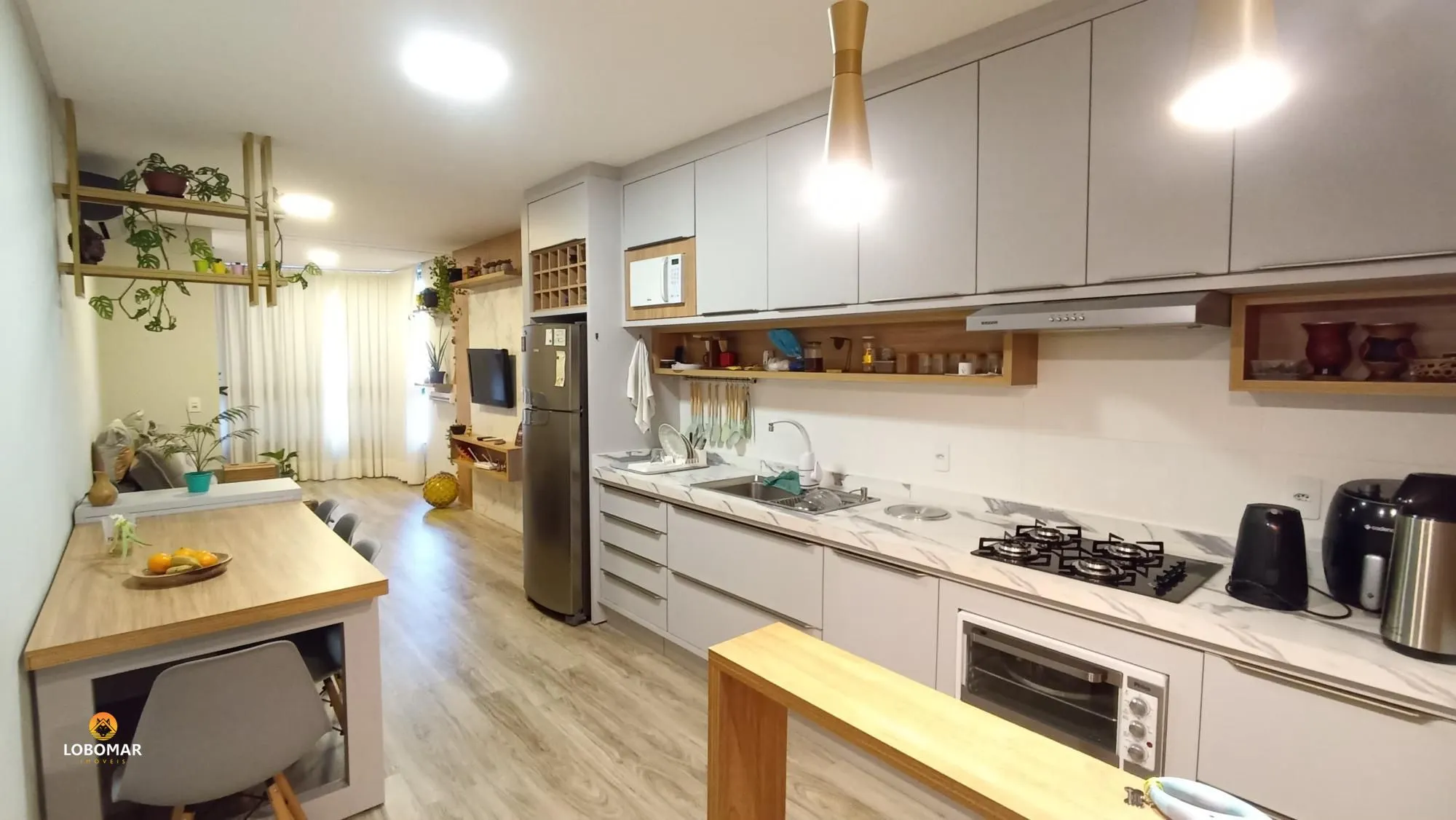 Apartamento Mobiliado com 2 Dormitórios, à venda em Balneário Piçarras - SC - foto 1