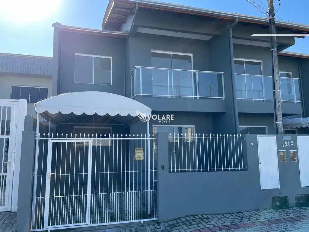 Sobrado com 2 Quartos à Venda, 78 m por R$ 590.000 - foto 1