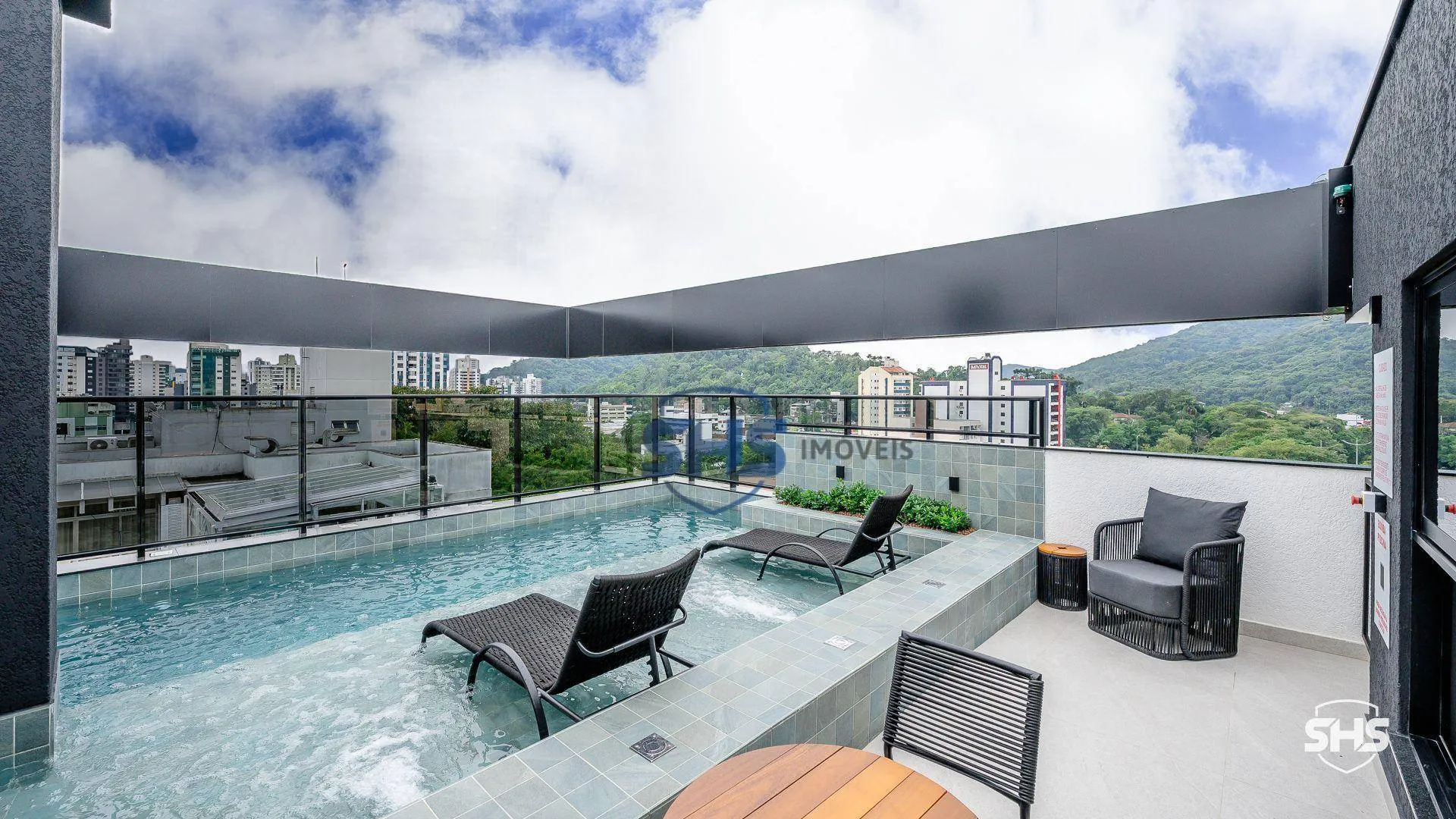 Apartamento com 1 dormitório à venda, 27 m por R$ 350.000,00 - Centro (Blumenau) - Blumenau/SC - foto 1