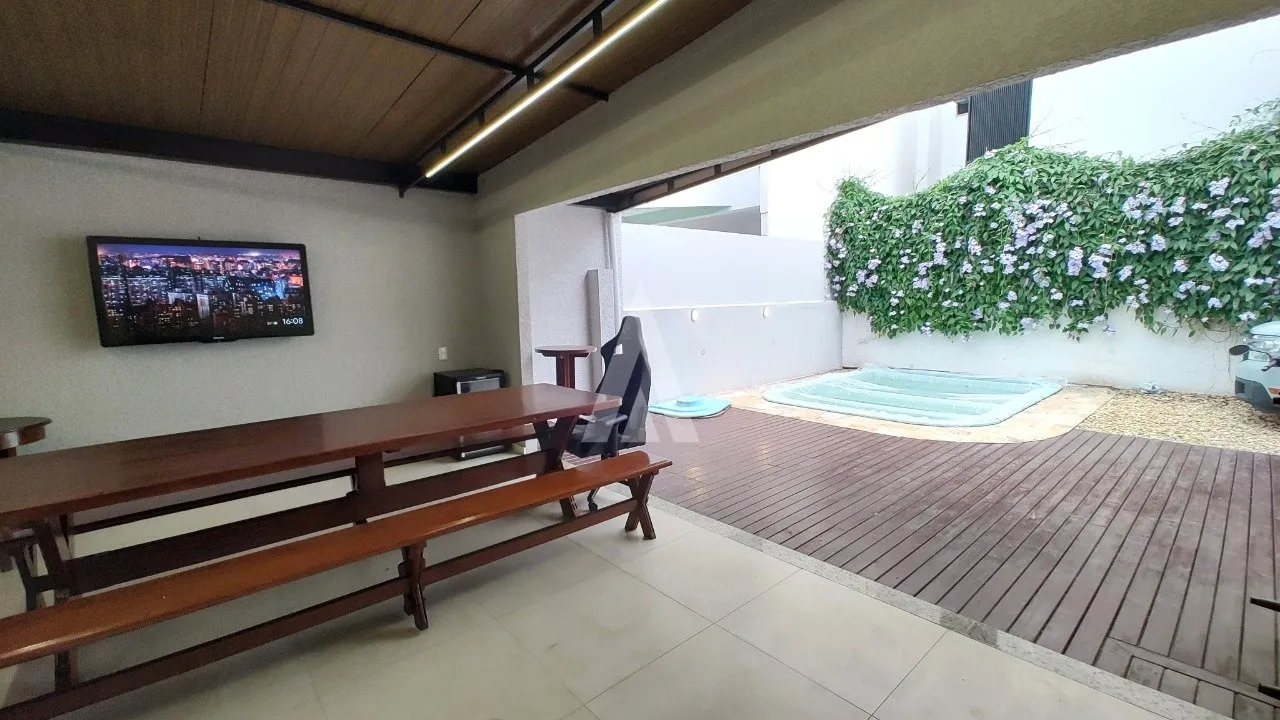 Casa com 1 suíte e 3 quartos à venda no bairro América em Joinville-SC por R$959.000,00. - foto 1