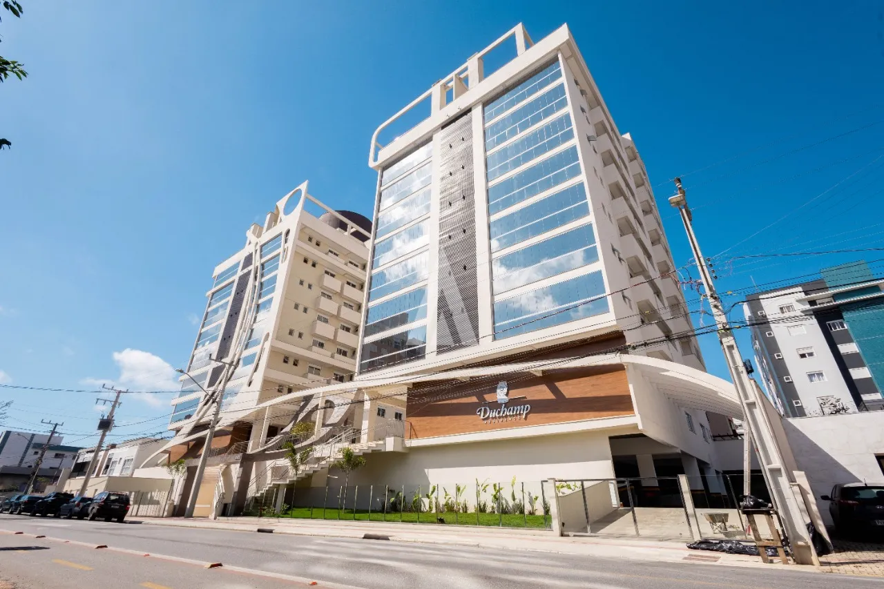 Apartamento com 3 suítes à venda no bairro América em Joinville-SC de R$1.000.000,00 — foto 2