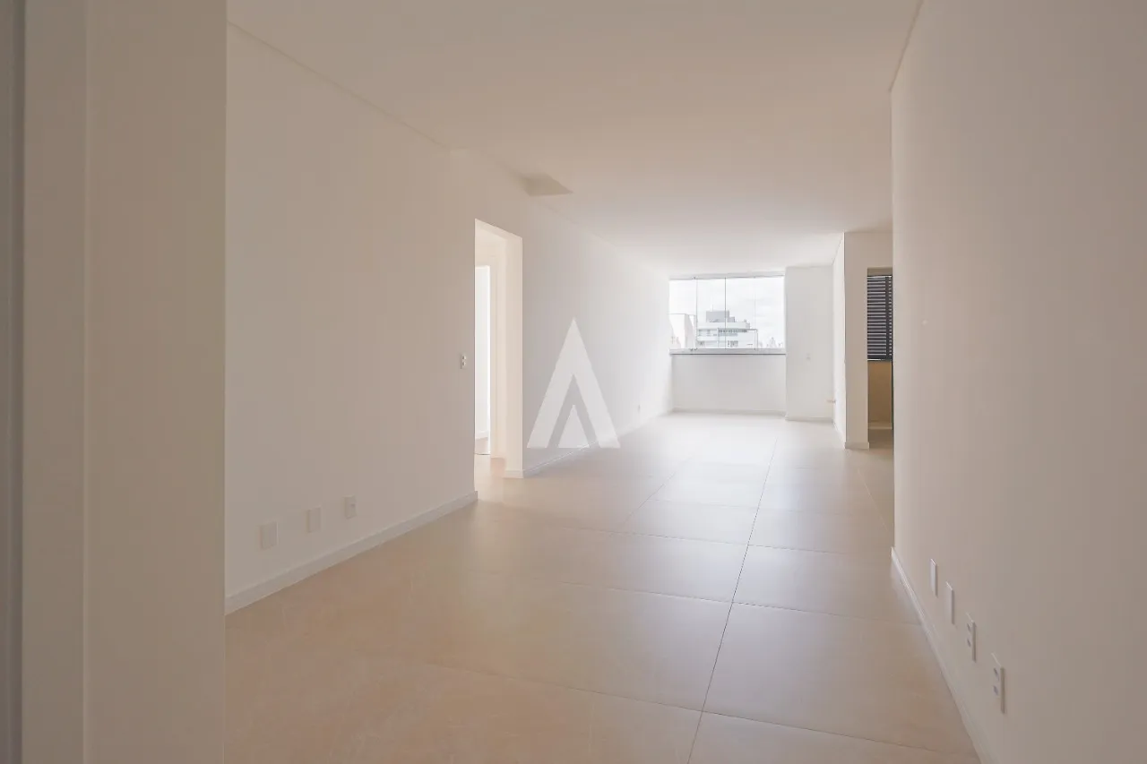 Apartamento com 3 suítes à venda no bairro América em Joinville-SC de R$1.000.000,00 — foto 3