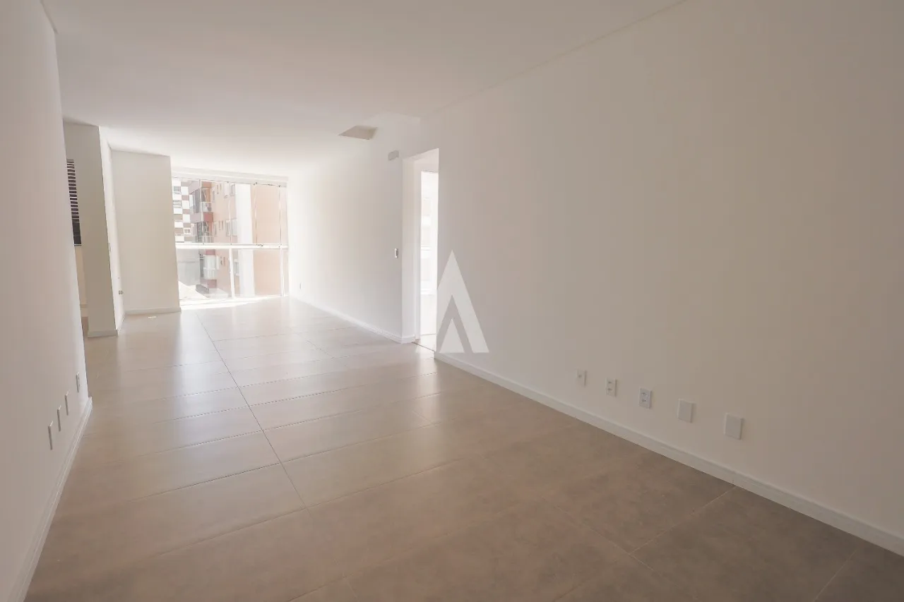 Apartamento com 3 suítes à venda no bairro América em Joinville-SC por R$ 1.100.000,00 — foto 2