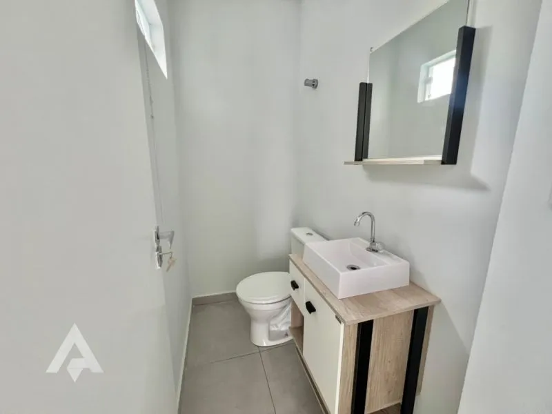 Sobrado com 2 suítes para locação por R$ 3.000,00 - Bairro Boa Vista - Blumenau/SC — foto 7