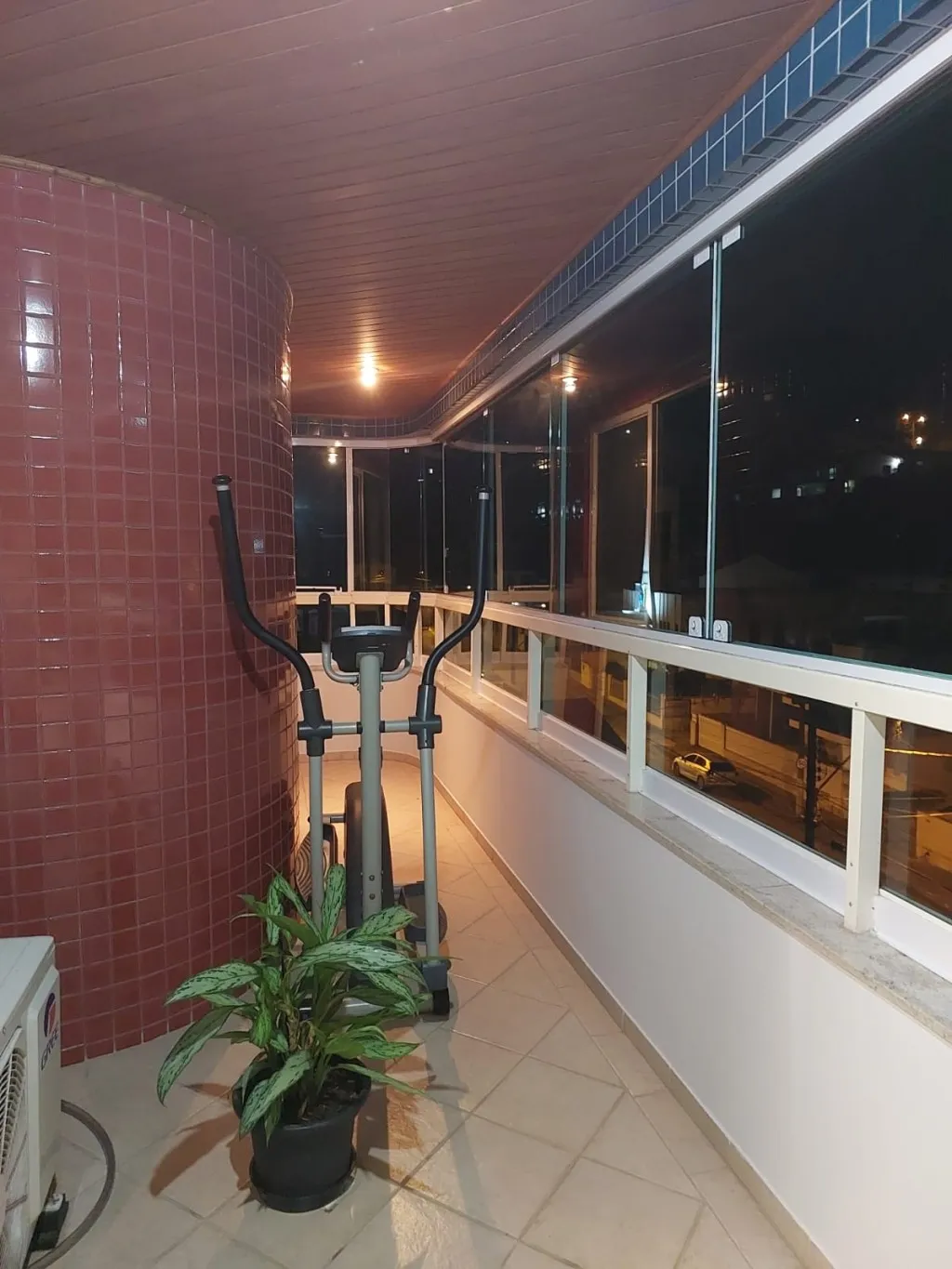 Oportunidade Imperdível no Bairro Garcia - Rua Engenheiro Odebrecht, Blumenau — foto 4