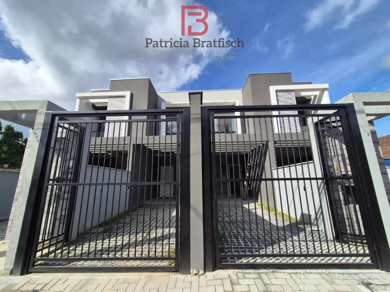 Sobrados com 03 dormitórios, sendo 01 suíte. 02 vagas garagem. Ótimo acabamento ! - foto 1