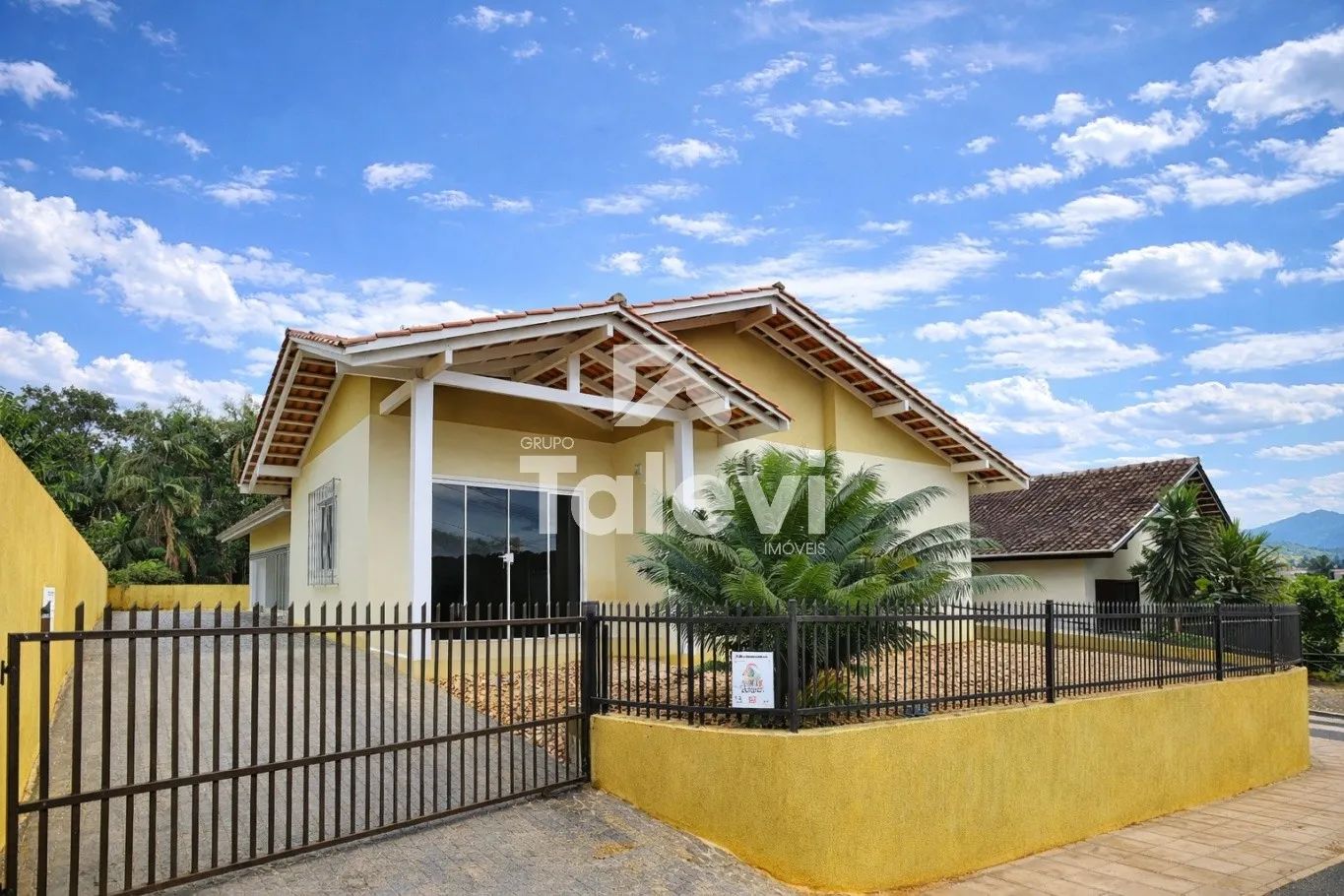 CASA NO BAIRRO TESTO REGA COM 3 QUARTOS, TERRENO AMPLO E RUA SEM SAÍDA — foto 2